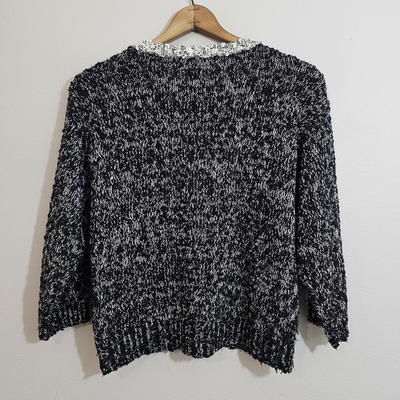 Vintage Here's A Hug Funky Floral Sweater - Picture 2 of 3